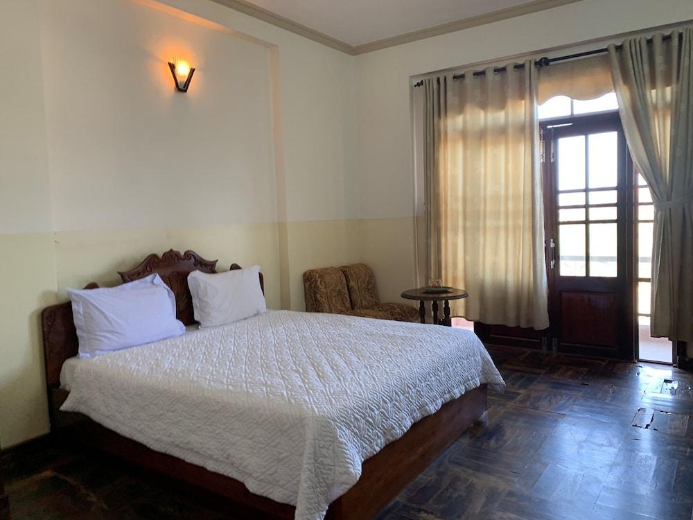 OYO 1002 Champa Lang Co Hotel