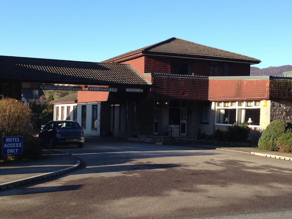 هايلاندر هوتل المنطقة الخارجية