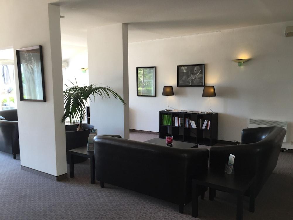 هوتل لا تشنري الفندق من الداخل