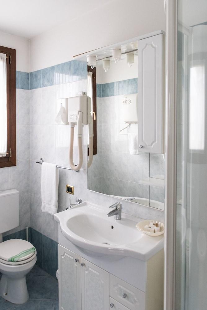 فندق فيلا فوسكاريني حمام