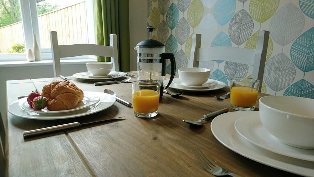 Bewick Crescent Serviced Accomodation Featured Image
