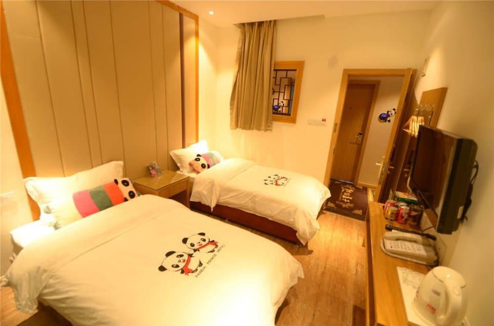 Panda Club Jiaotong University Branch Room