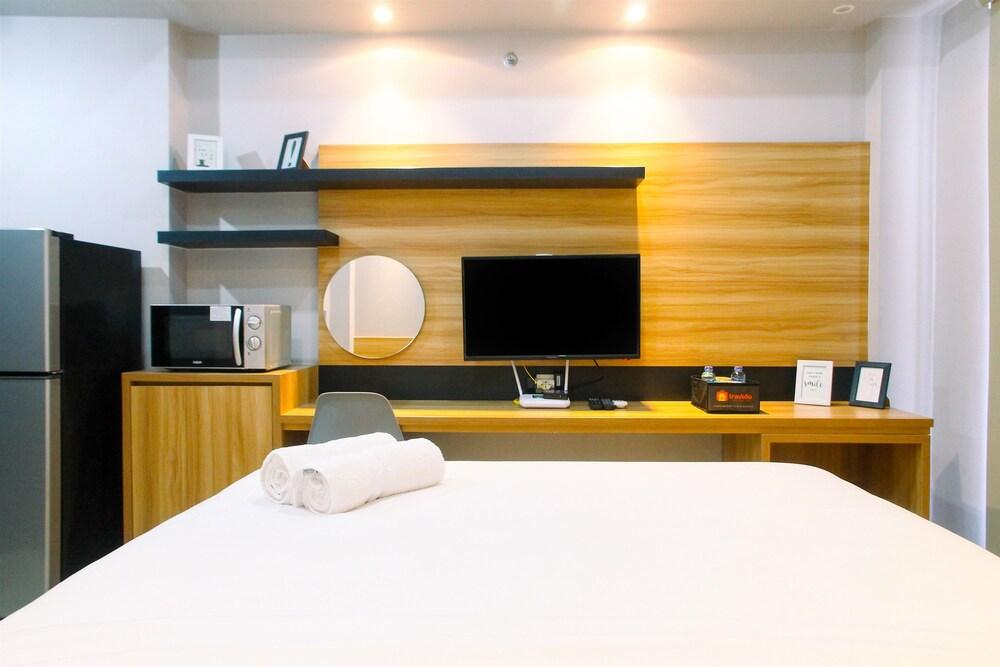 Modern and Comfy Studio @ Mustika Golf Apartment Interior