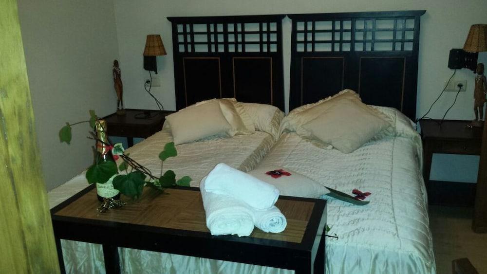 A Lonquexa do Gañán Room
