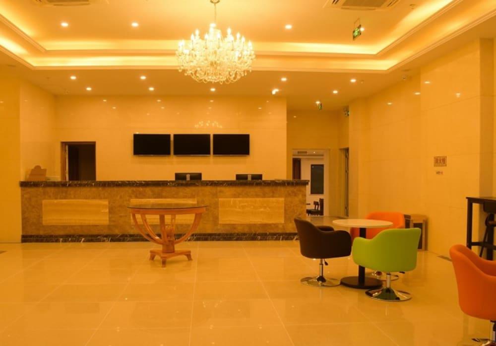 GreenTree AnHui Wuhu Sanshan Development District Express Hotel Lobby