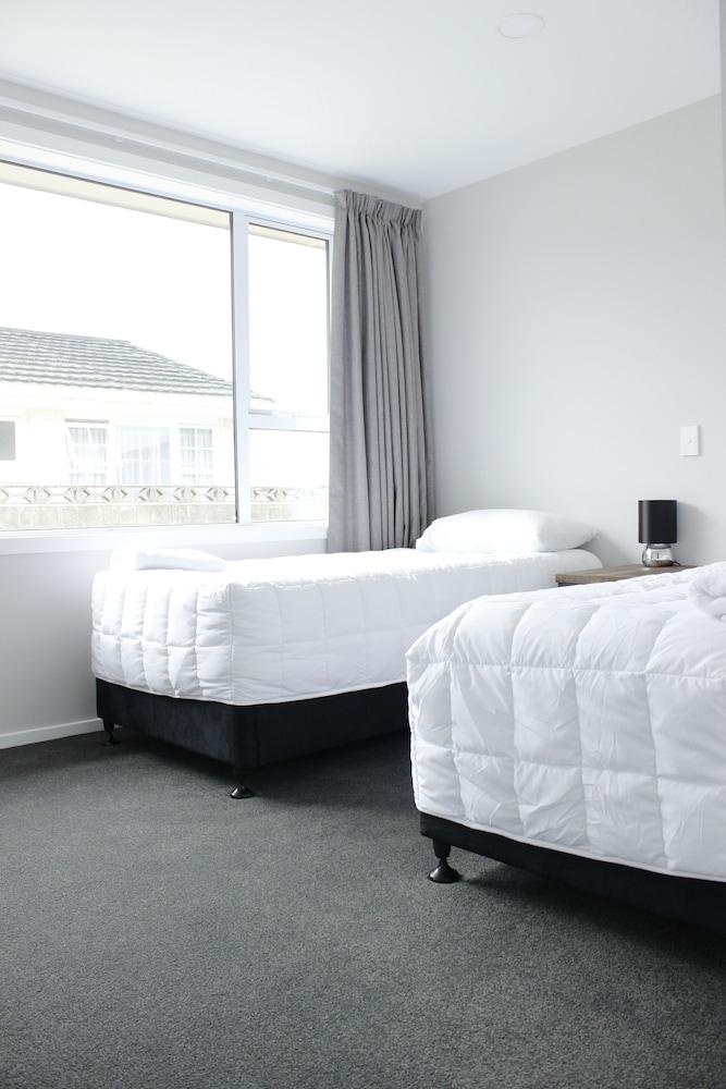 كولونيا موتيل إنفركارجيل غرفة