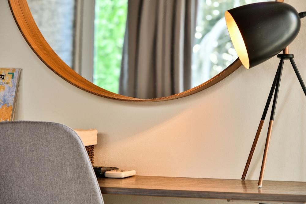 IQ Athens Way Apartments Interior Detail