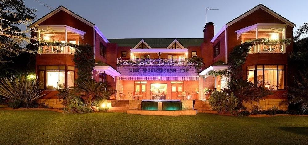 The Woodpecker Inn