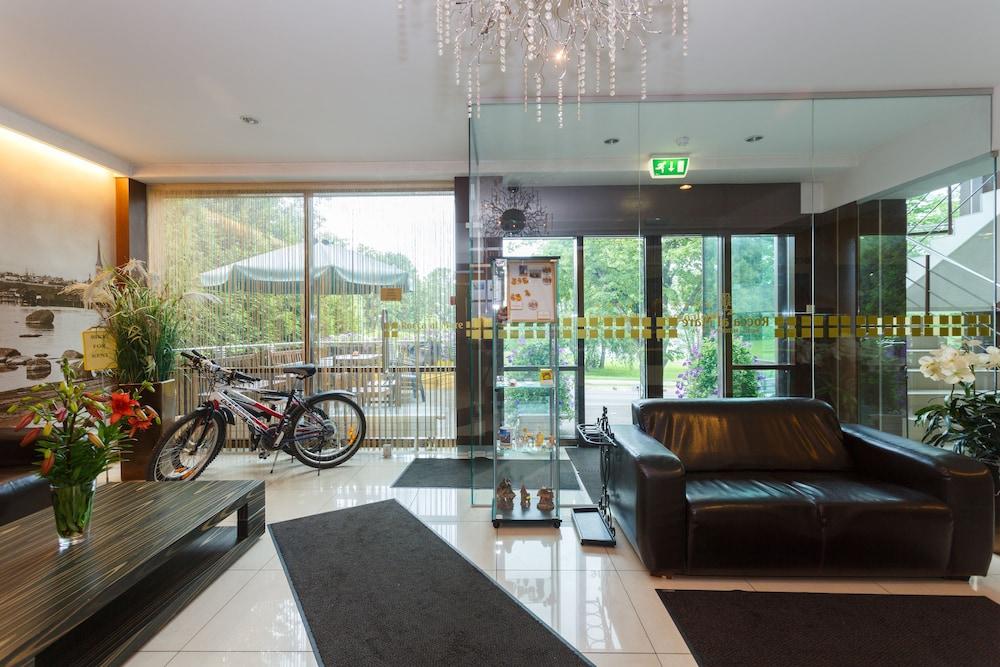 روكا أل ماري هوتل منطقة الجلوس في الردهة