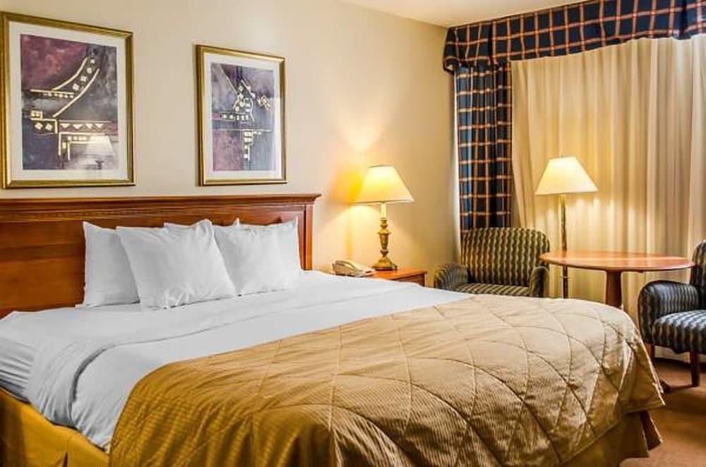 نوروود إن هدسون - أكرون نورث