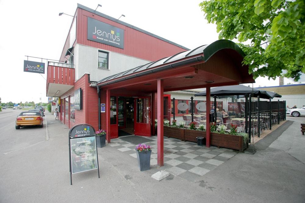 جينيز هوتل أوخ ريستورانج