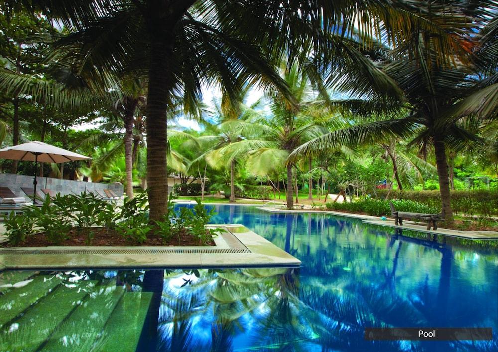 The Serai Kabini Waterslide