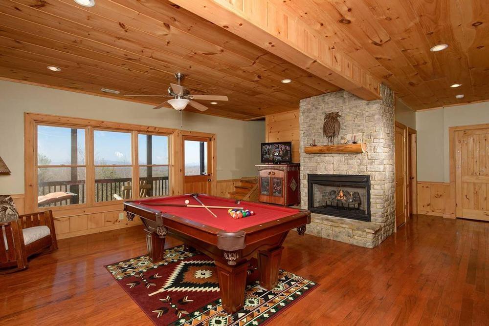 Hoot Owl View by Escape to Blue Ridge بلياردو
