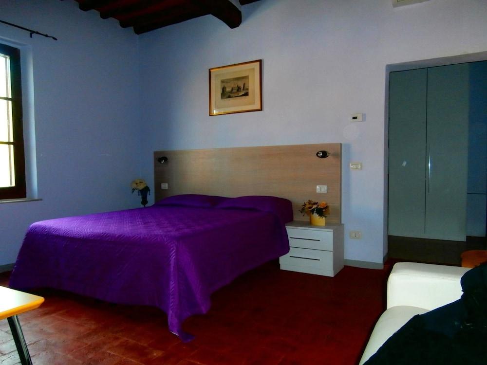 Bed and Breakfast La Torretta Room