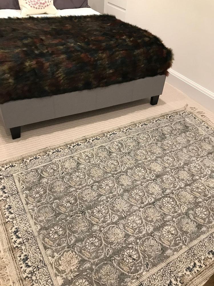 برونديسبري أبارتمنتس غرفة