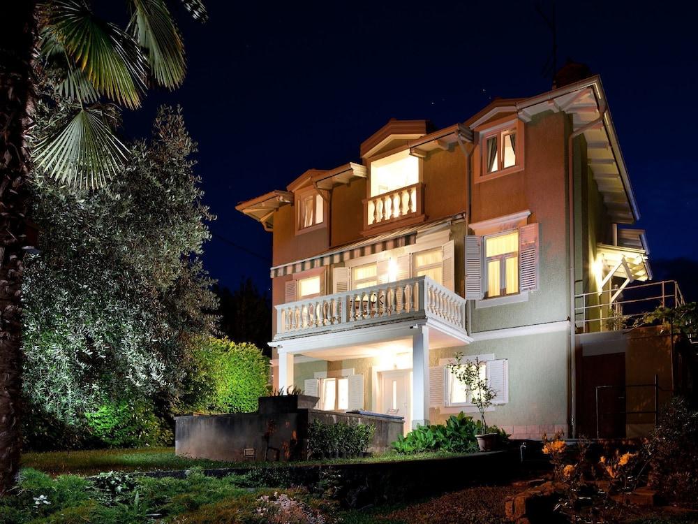 Peaceful Villa in Lovran With Swimming Pool Exterior