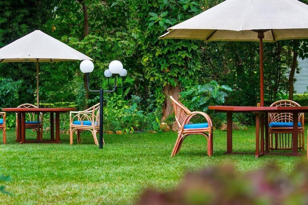 آيزاك والتون هوتل المنطقة المحيطة بالمنشأة