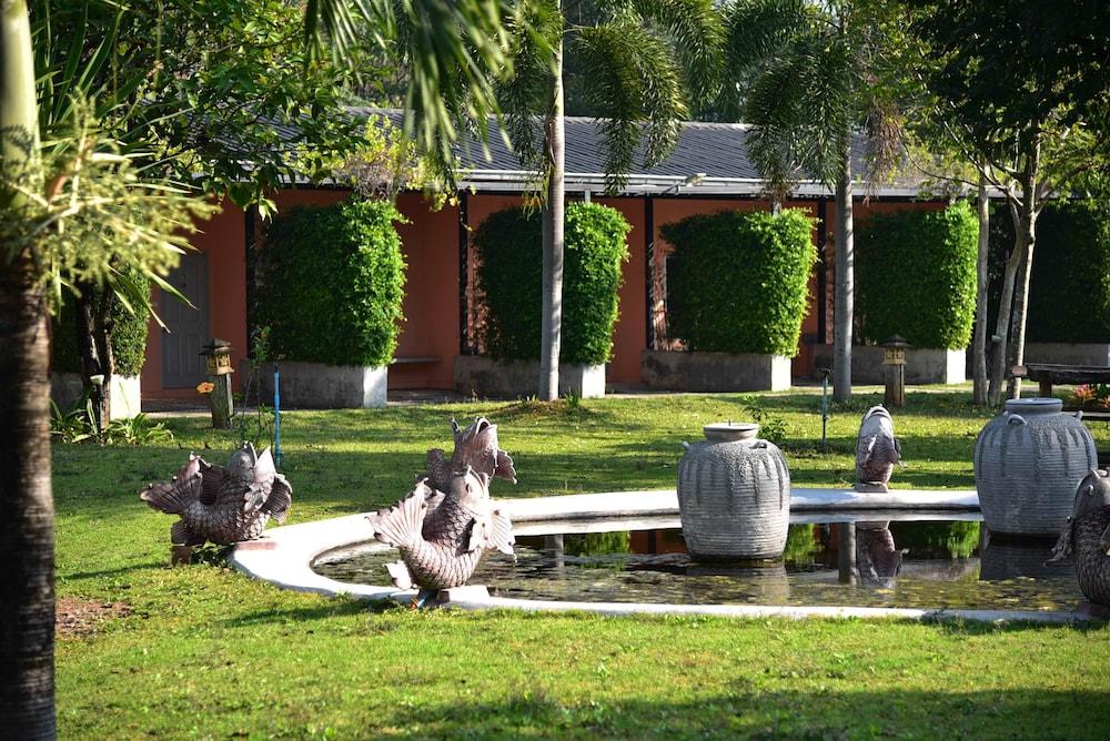 Mittraphap Resort Property Grounds