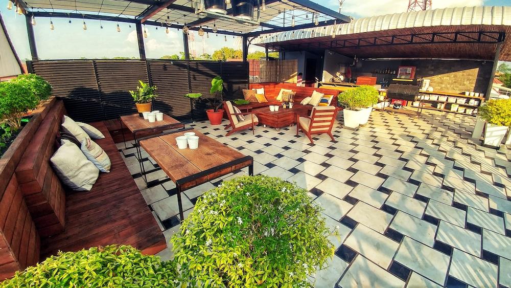 Ananda's Siem Reap Lobby Lounge