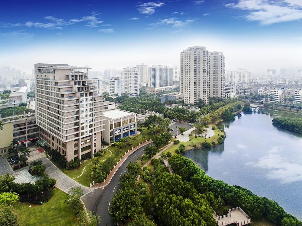 تشاينا جابان فريندس شيب إكستشاينج سنتر أوف هاينان يونيفرسيتي