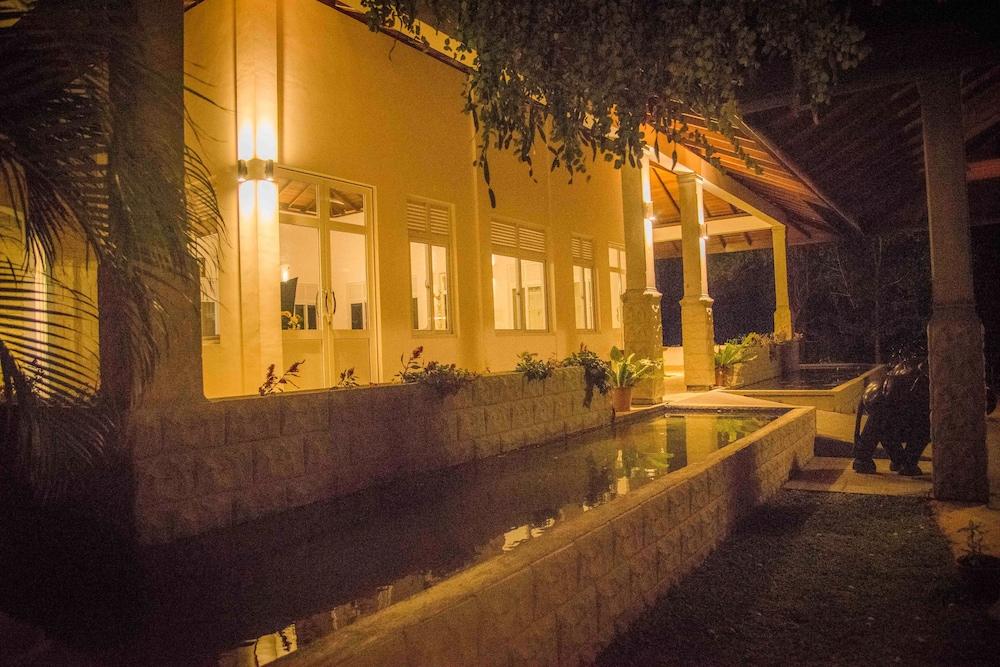 Sungreen Resort Exterior