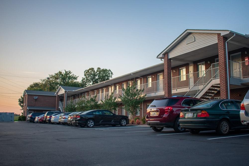 أفورديبل سويتس أوف أميريكا هاريسونبرج المنطقة الخارجية