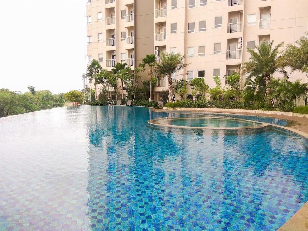 Modern and Comfy Studio @ Mustika Golf Apartment Featured Image
