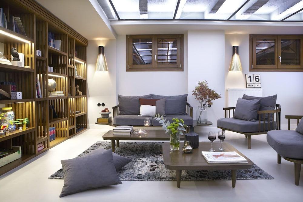 Apollon Library Suites Lobby Sitting Area