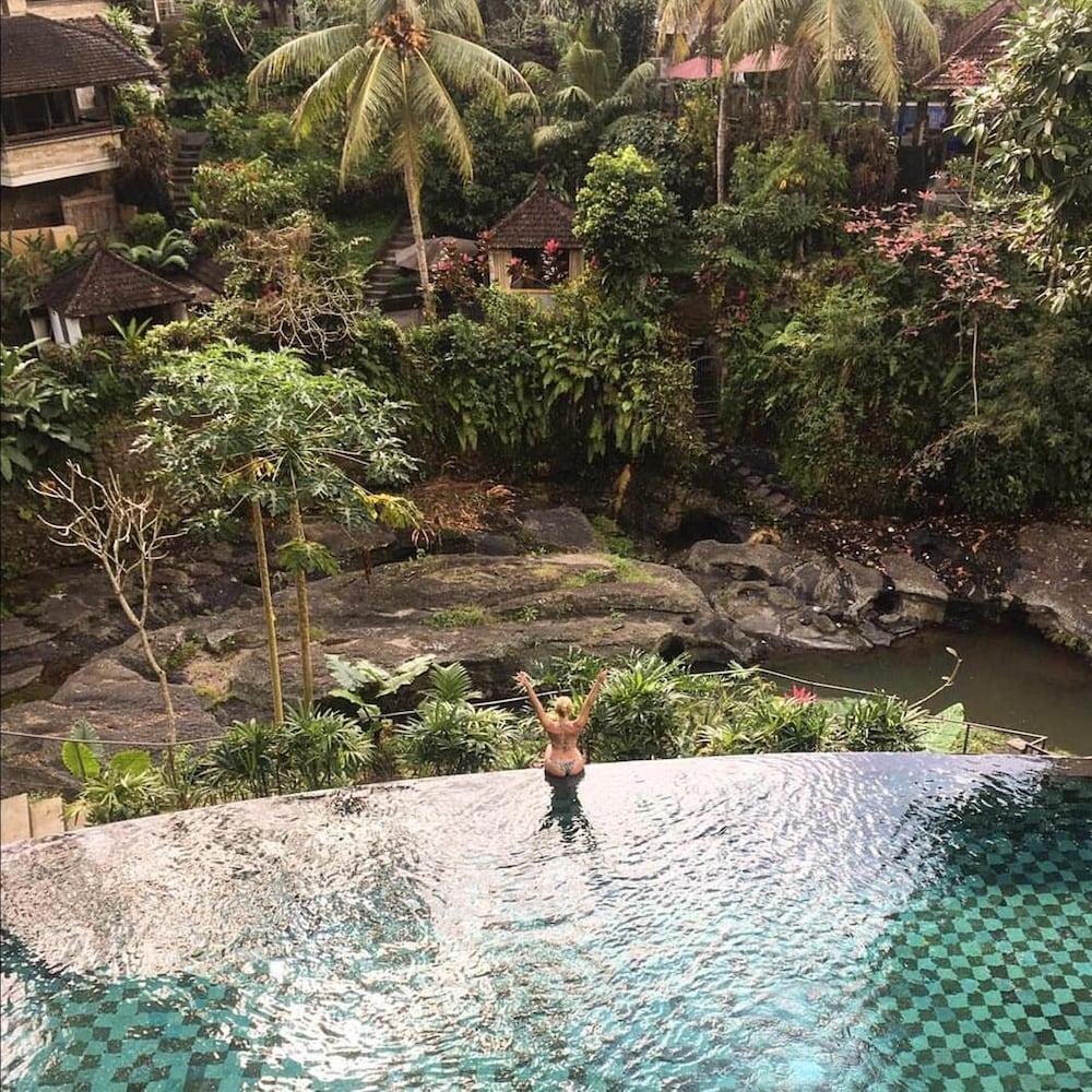 Labak River Hotel by EPS Natural Pool