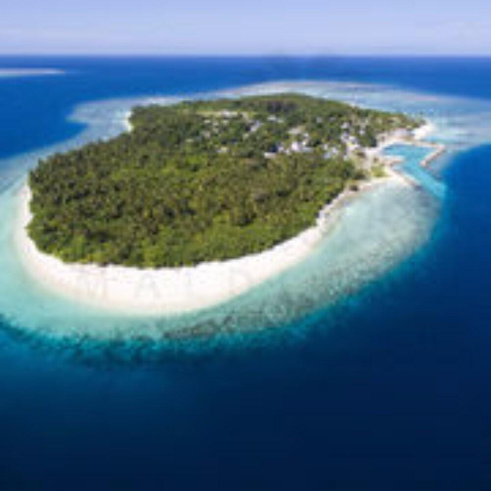 Feridhoo Inn Aerial View