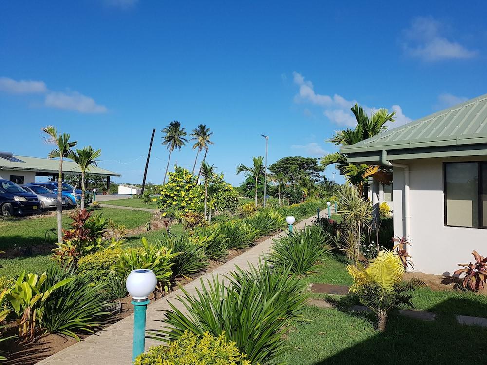 Bayview Cove Resort Exterior