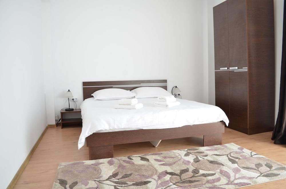 Alexys Residence 6 Room