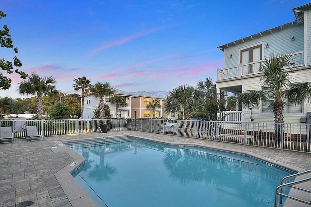 Beach Nest by Bliss Beach Rentals