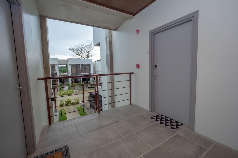 Mountain View Foresta A3 Interior Entrance