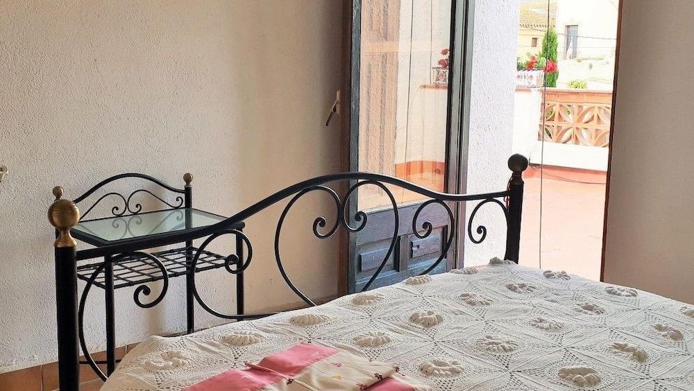كاسا رورال إن ألبونس إيه 8 مينتس دو لا بلايا دو لا إيسكالا غرفة