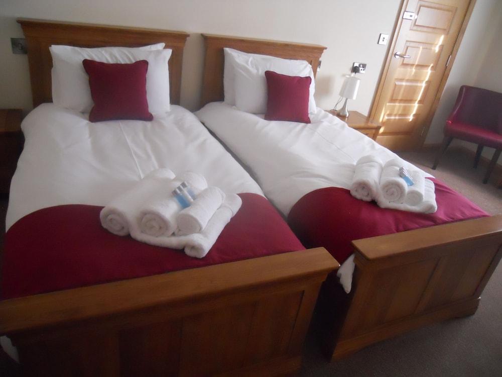 ريفرسايد كارافان آند كامبينج بارك غرفة