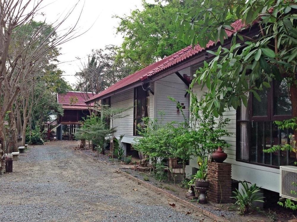 The Old Palace Resort Exterior