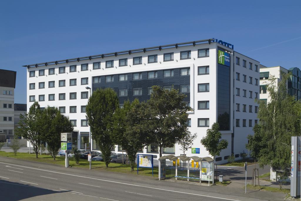 Holiday Inn Express Stuttgart Airport