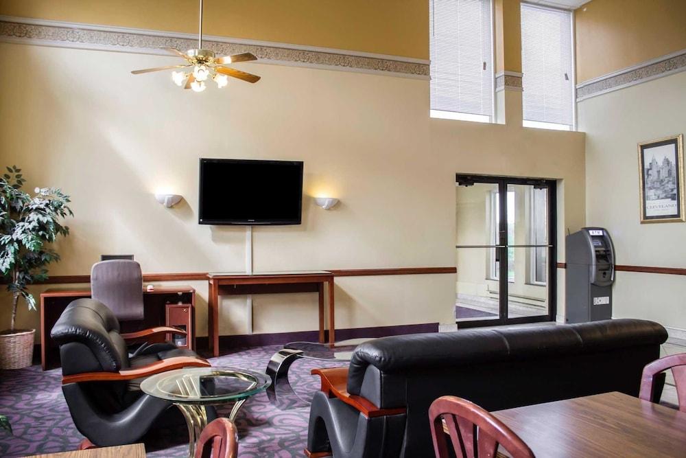 إيكونو لودج ويكلايف - شرق كليفلاند الردهة