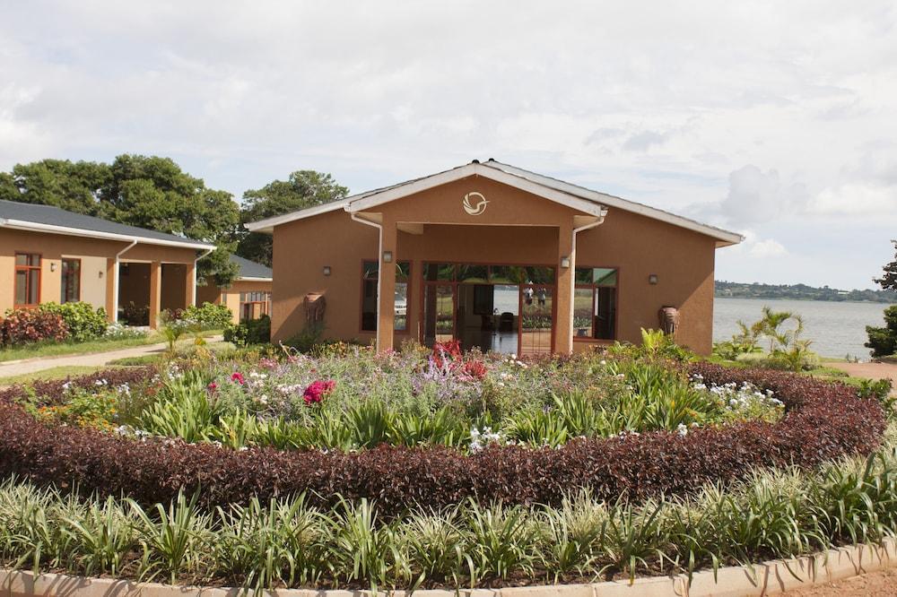 نيانج ريزورت آند مارينا