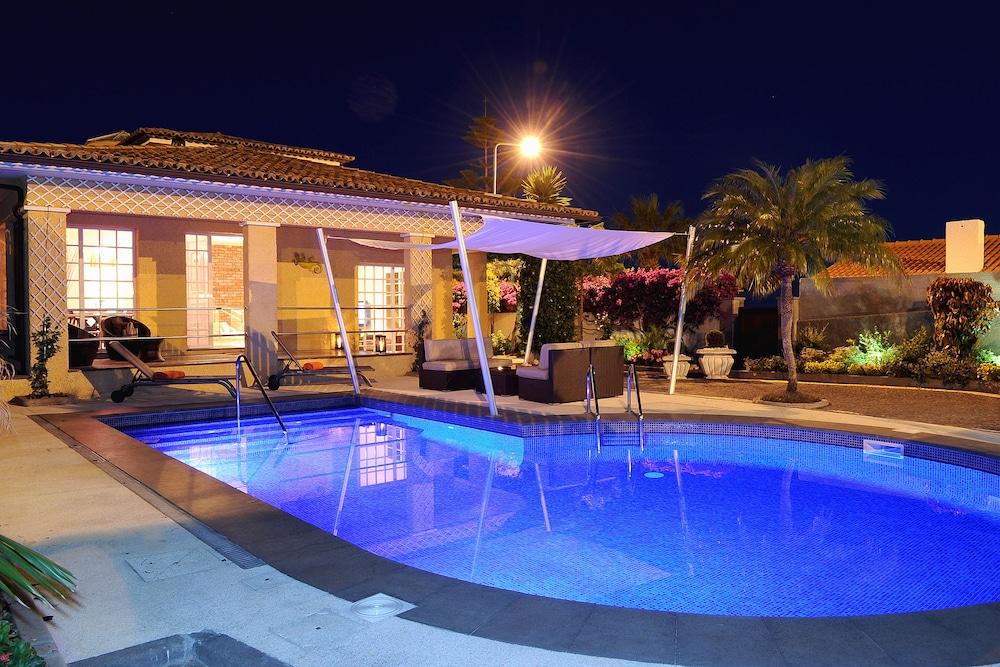 فيلا دو فاليه حمام سباحة مكشوف