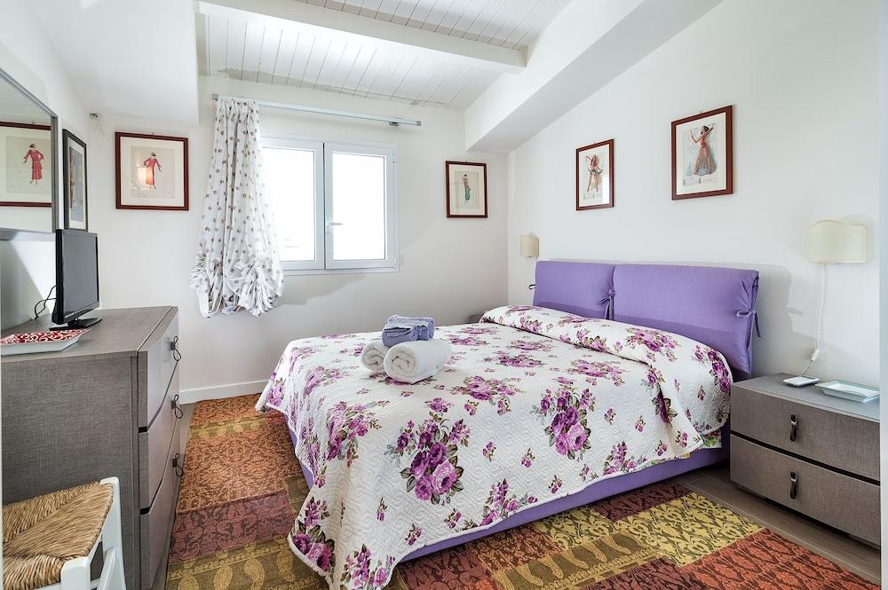 Donnalucata Suite Room