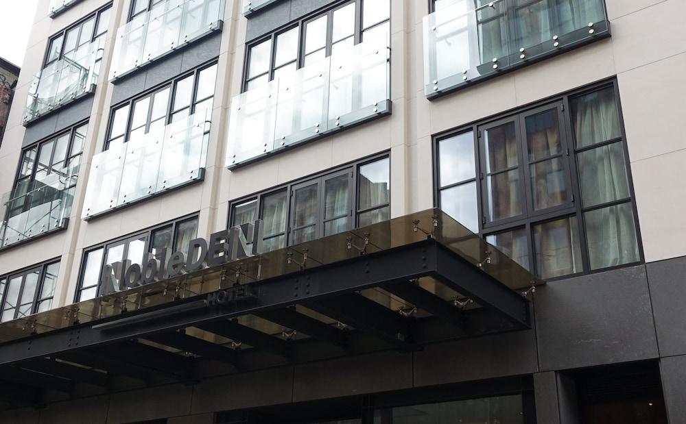 NobleDEN Hotel