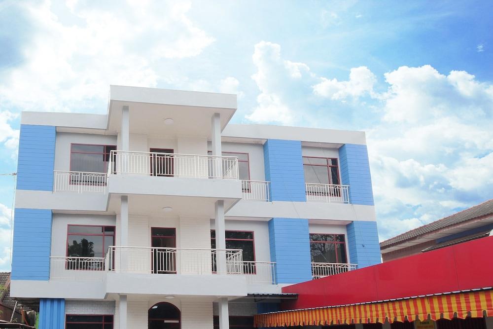 سيرينا أنجريك هوتل