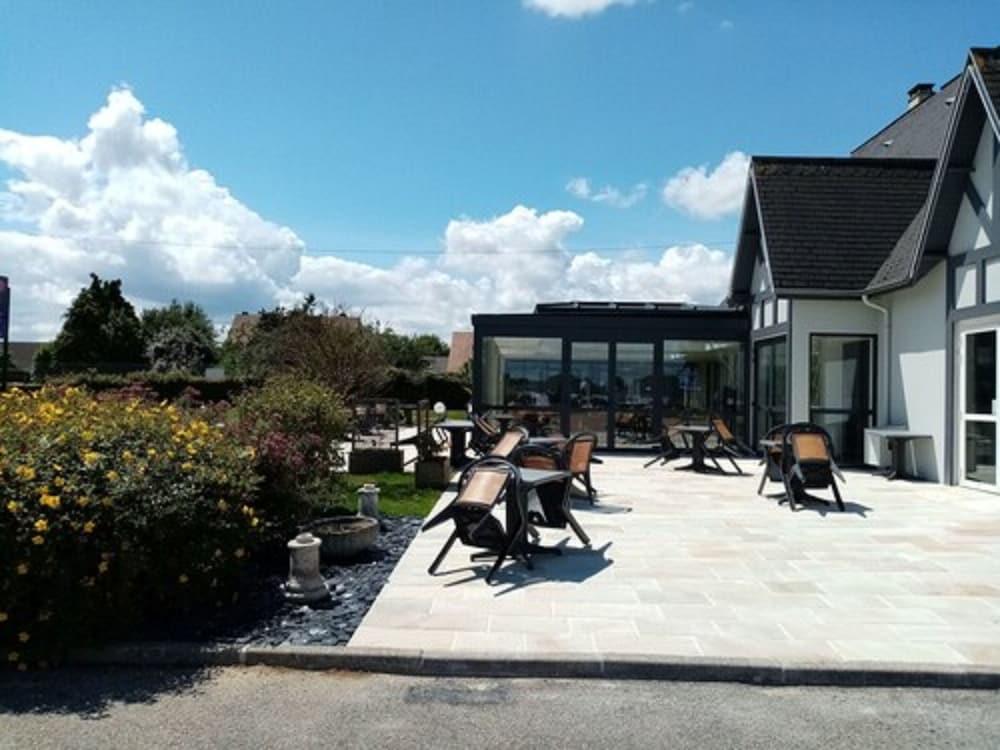 أوتل لو بافيلون دو روين المنطقة الخارجية