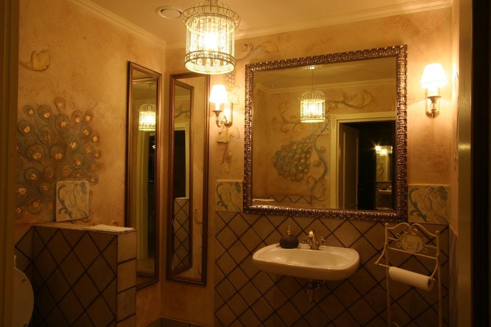 فيلا إستيرا - هوتل آند ريستاوراتسيا تفاصيل الفندق من الداخل