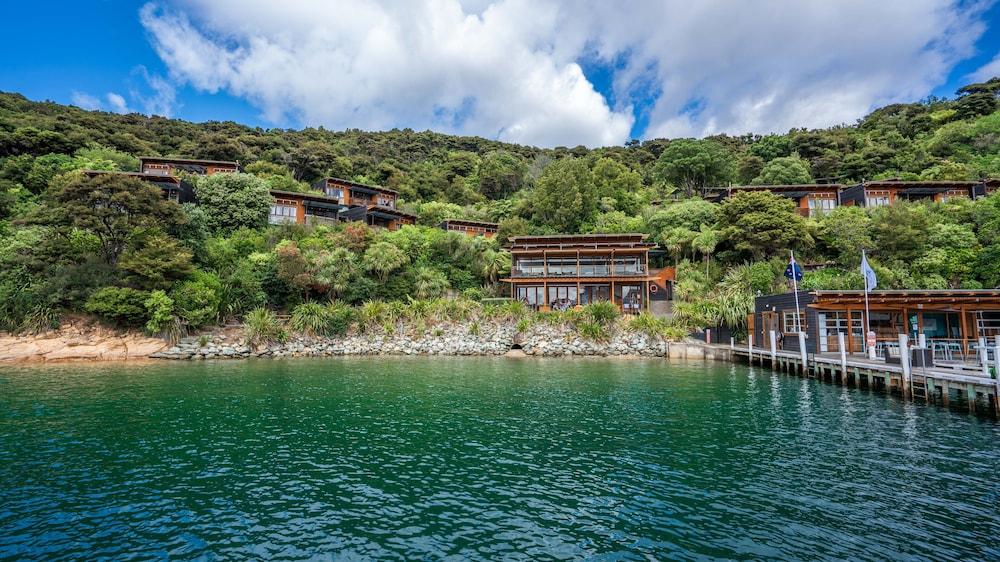 Bay of Many Coves Resort Exterior