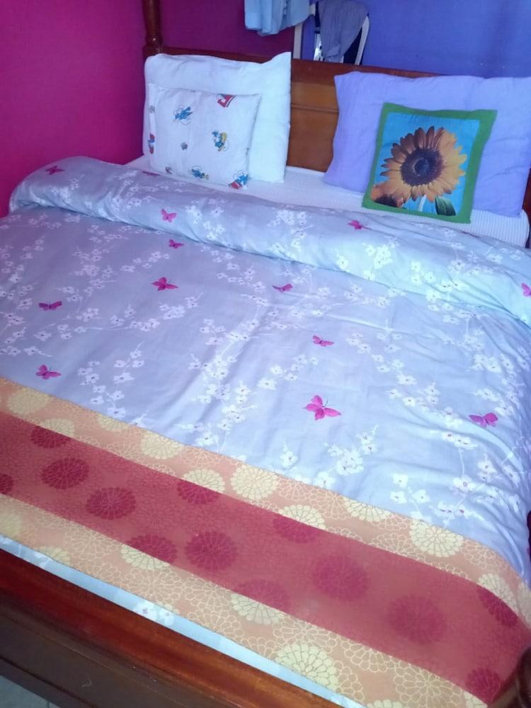 Joppers Guest House Room