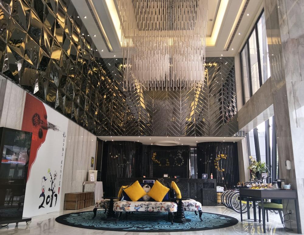 Puli Ease Hotel