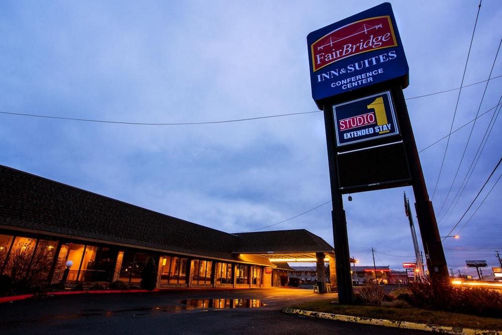 فير بريدج هوتل آند كونفرانس سنتر ياكيما منظر من الجو